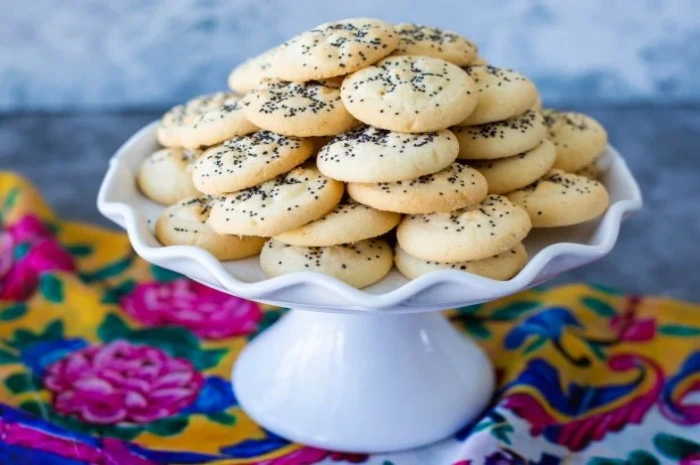 طرز تهیه شیرینی برنجی برای عید نوروز