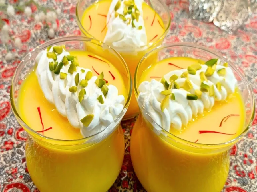 دسر زعفرانی با نشاسته و ژلاتین